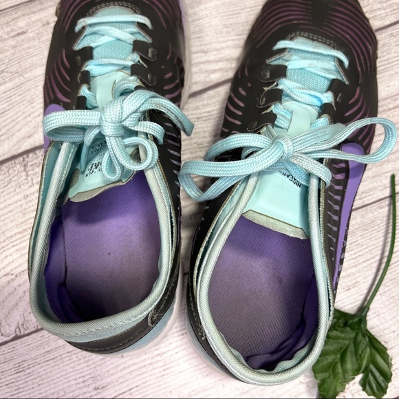 Nike Women’s Free Balanza 3.0 Running Shoes in Dark Gray and Purple - Picture 3 of 14